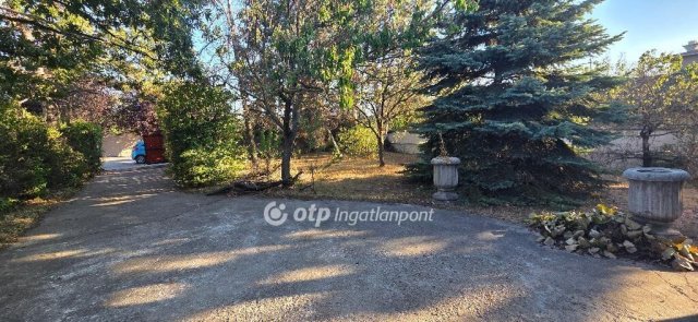Eladó családi ház, Érden 109 M Ft, 3 szobás