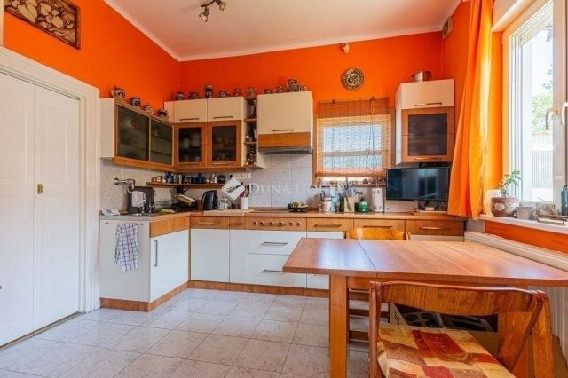 Eladó családi ház, Budapesten, XV. kerületben 109 M Ft, 3 szobás