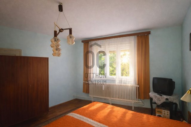 Eladó családi ház, Komáromban 44.9 M Ft, 4 szobás