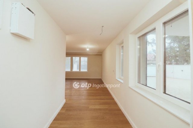 Eladó téglalakás, Zamárdiban 106.9 M Ft, 2 szobás