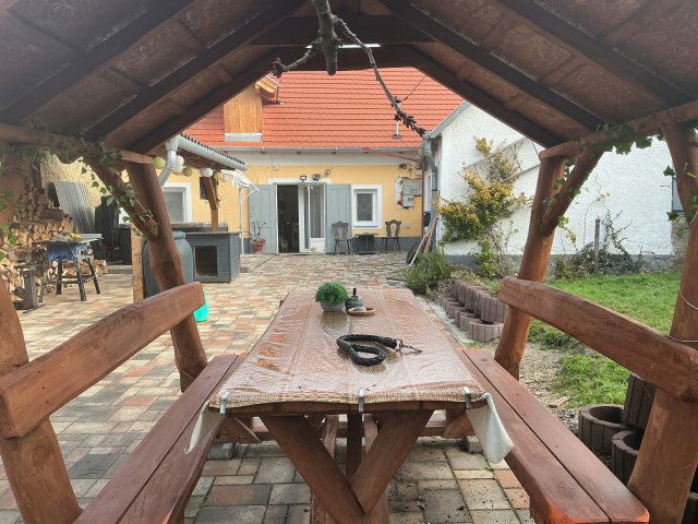 Eladó családi ház, Monostorapátin 52.9 M Ft, 2 szobás