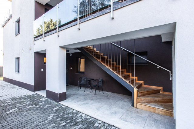 Eladó téglalakás, Pécsett, Jakabhegyi úton 132.9 M Ft, 3 szobás