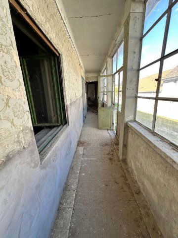 Eladó családi ház, Sombereken 15.9 M Ft, 4+1 szobás