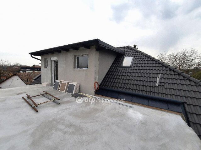 Eladó téglalakás, Albertirsán 61.8 M Ft, 3 szobás