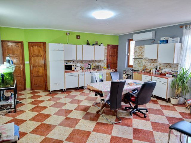 Eladó családi ház, Csőszön 45 M Ft, 4 szobás
