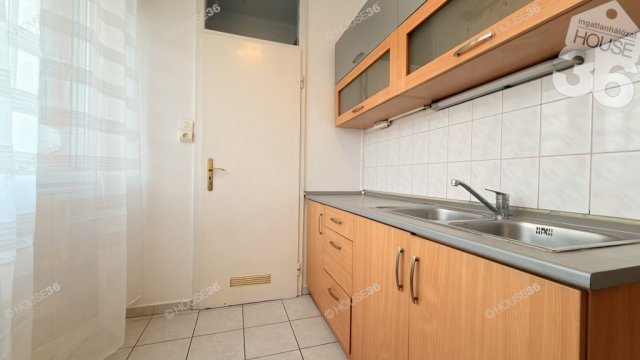 Eladó panellakás, Kecskeméten 44.9 M Ft, 2 szobás