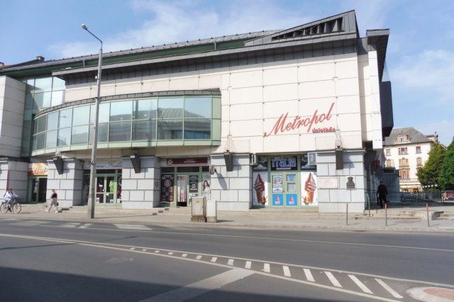 Kiadó üzlethelyiség, Nyíregyházán, Zrínyi Ilona utcában