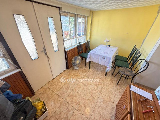 Eladó családi ház, Tiszakécskén 27.9 M Ft, 3 szobás