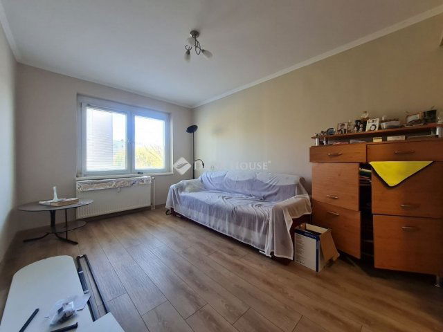 Eladó panellakás, Dunaföldváron 25.9 M Ft, 1 szobás