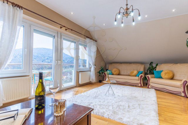 Eladó családi ház, Budapesten, III. kerületben 179.9 M Ft