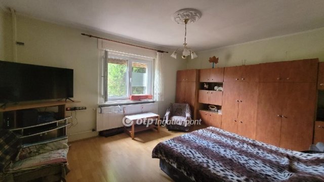 Eladó családi ház, Vecsésen 69.9 M Ft, 1+1 szobás