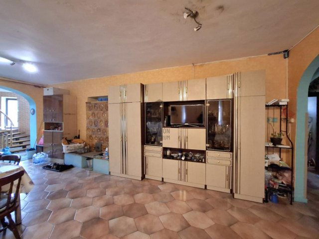 Eladó családi ház, Jászapátiban 29.9 M Ft, 6+2 szobás