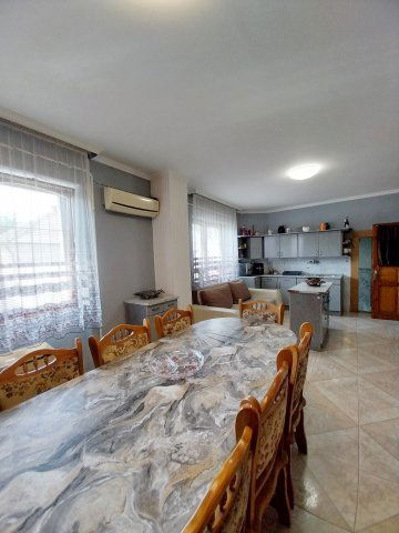 Eladó családi ház, Nyíregyházán 58.5 M Ft, 4 szobás