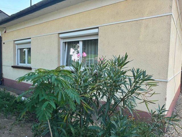Eladó családi ház, Budapesten, XXI. kerületben 79.9 M Ft