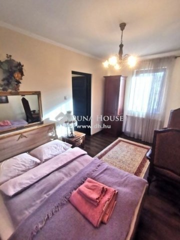 Eladó családi ház, Fóton 180 M Ft, 6 szobás