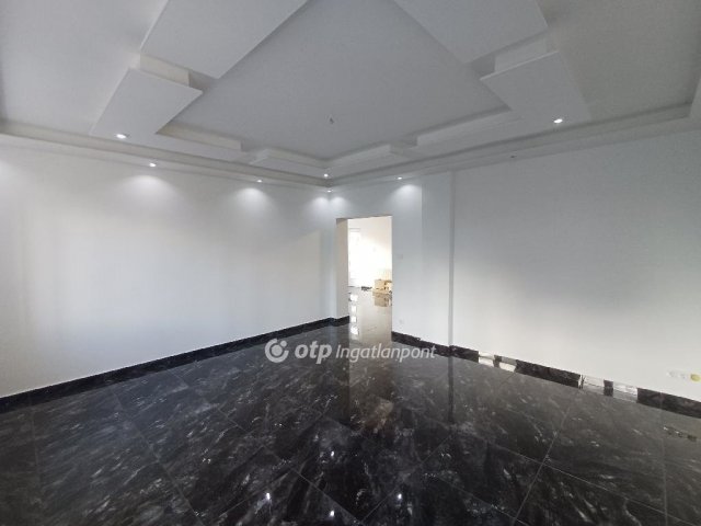 Eladó családi ház, Ercsiben 94.9 M Ft, 5 szobás