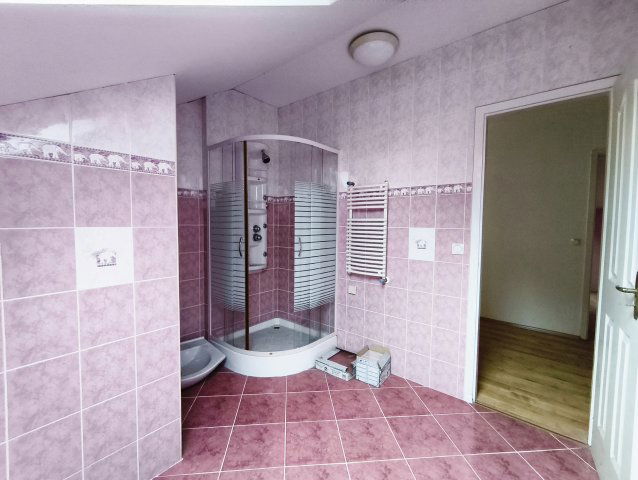 Eladó családi ház, Dombóváron 21.9 M Ft, 4 szobás