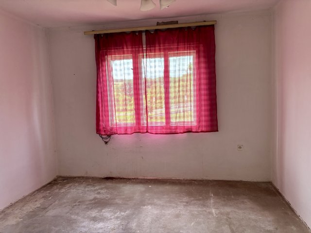 Eladó családi ház, Látrányon 29.99 M Ft, 3 szobás