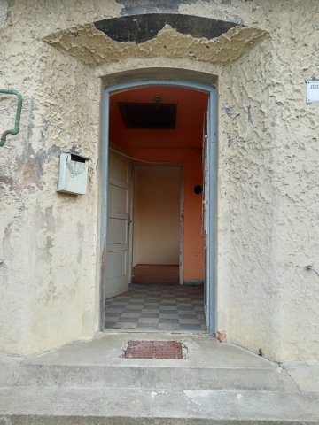 Eladó családi ház, Bázakerettyén 15.5 M Ft, 2 szobás