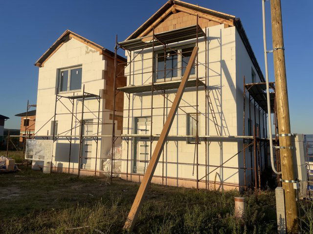 Eladó ikerház, Vácrátóton 99.9 M Ft, 5 szobás