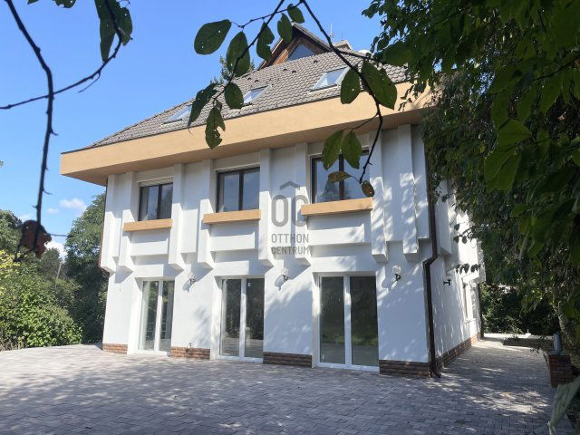 Eladó családi ház, Budapesten, II. kerületben 299 M Ft