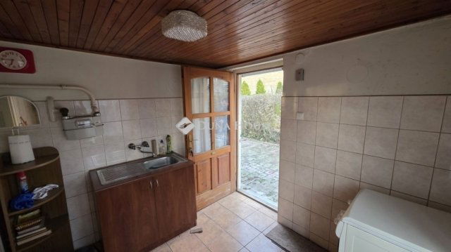 Eladó sorház, Hódmezővásárhelyen 32.5 M Ft, 3 szobás