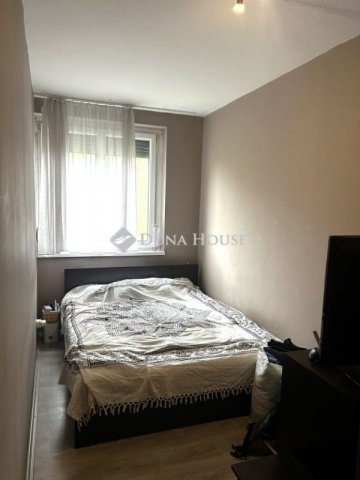 Eladó panellakás, Kecskeméten 50 M Ft, 3 szobás