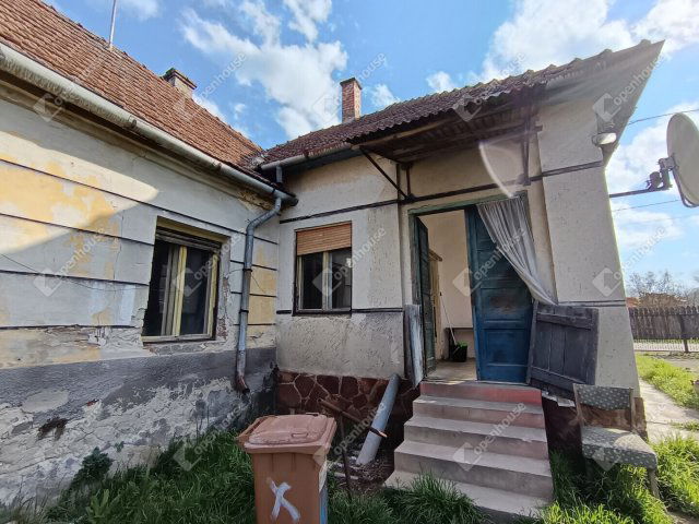 Eladó családi ház, Segesden 14.3 M Ft, 3 szobás