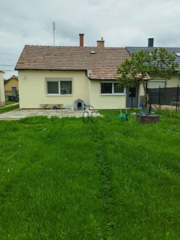 Eladó ikerház, Bakonycsernyén 33 M Ft, 2 szobás