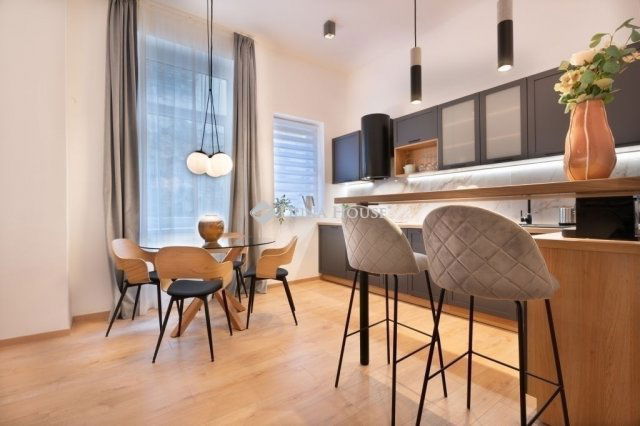 Eladó téglalakás, Budapesten, VII. kerületben 89 M Ft, 2 szobás