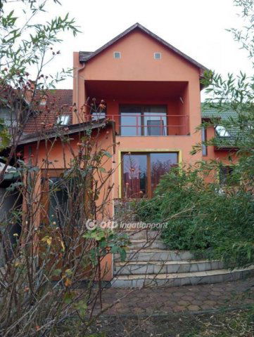 Eladó téglalakás, Egerben 65 M Ft, 3 szobás