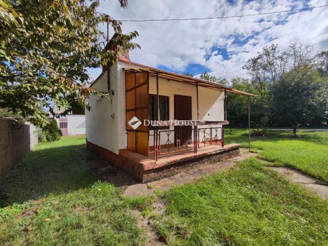 Eladó nyaraló, Velencén 39.9 M Ft, 2 szobás