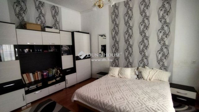 Eladó családi ház, Nagykátán 44 M Ft, 3 szobás