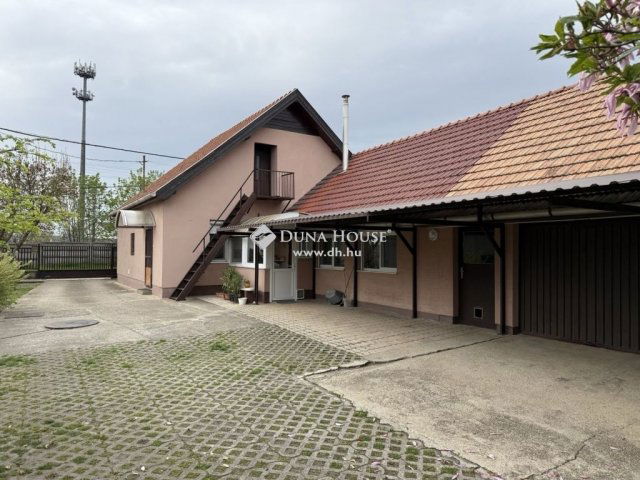 Eladó családi ház, Maglódon 114.99 M Ft, 5 szobás