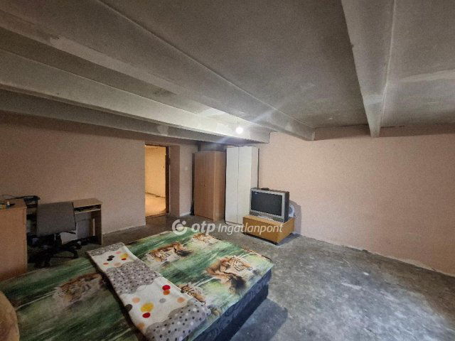 Eladó családi ház, Feldebrőn 5 M Ft, 2 szobás