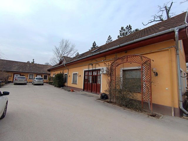 Eladó iroda, Bugyin 480 M Ft / költözzbe.hu