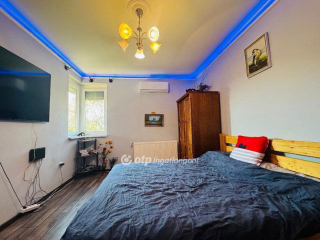 Eladó családi ház, Mikepércsen 89.99 M Ft, 3 szobás