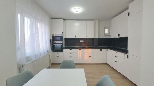 Kiadó téglalakás, albérlet, Debrecenben 360 E Ft / hó, 3 szobás