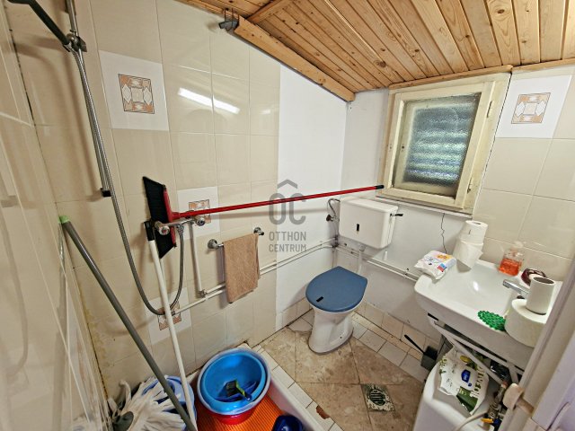 Eladó nyaraló, Biatorbágyon 31 M Ft, 1 szobás