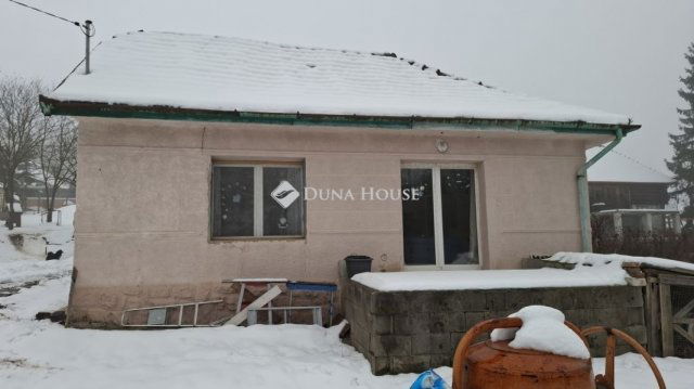 Eladó családi ház, Váckisújfalun 51 M Ft, 3 szobás