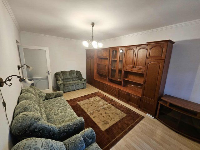 Kiadó panellakás, albérlet, Győrött 160 E Ft / hó, 2 szobás