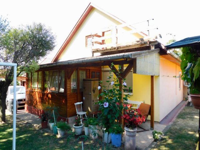 Eladó családi ház, Szentmártonkátán 48 M Ft, 2 szobás