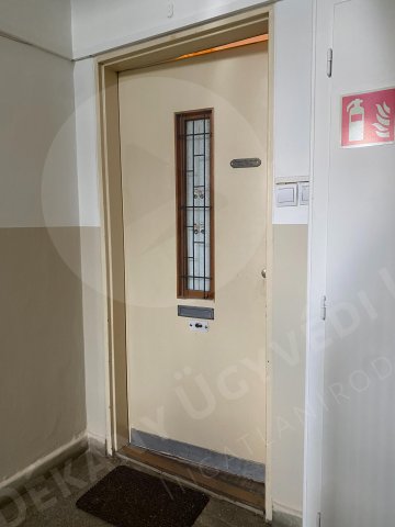 Eladó panellakás, Siklóson, Harkányi úton 21.5 M Ft, 2 szobás