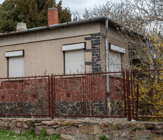 Eladó családi ház, Kővágóörsön 81 M Ft, 2+1 szobás