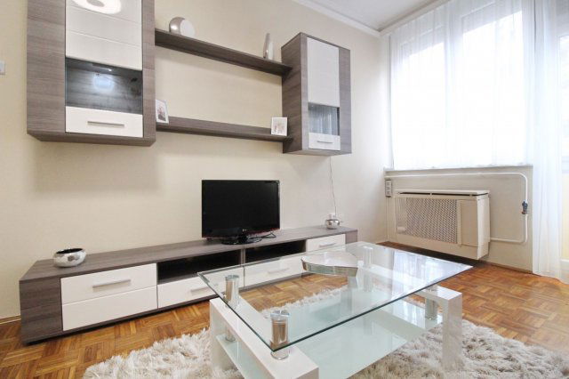 Kiadó téglalakás, albérlet, Debrecenben 210 E Ft / hó, 1 szobás