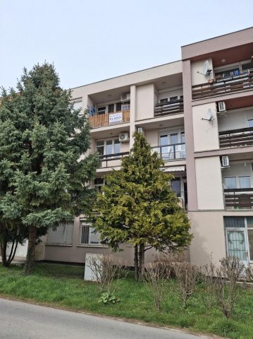 Eladó téglalakás, Tatán 62.99 M Ft, 2+1 szobás