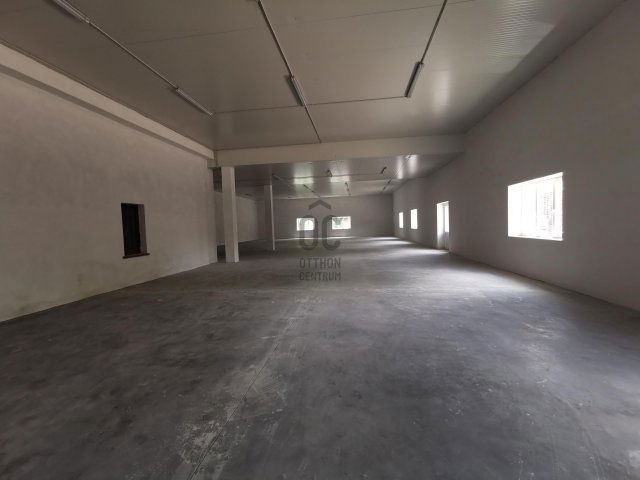 Kiadó ipari ingatlan, Lakitelken 2537 E Ft / hó