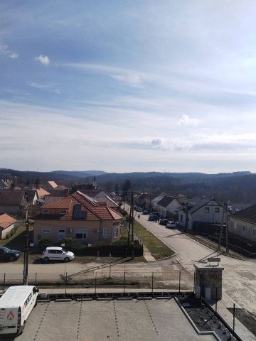 Eladó téglalakás, Rétságon 49.5 M Ft, 2 szobás