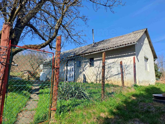 Eladó nyaraló, Homokkomáromon 5.5 M Ft, 1 szobás