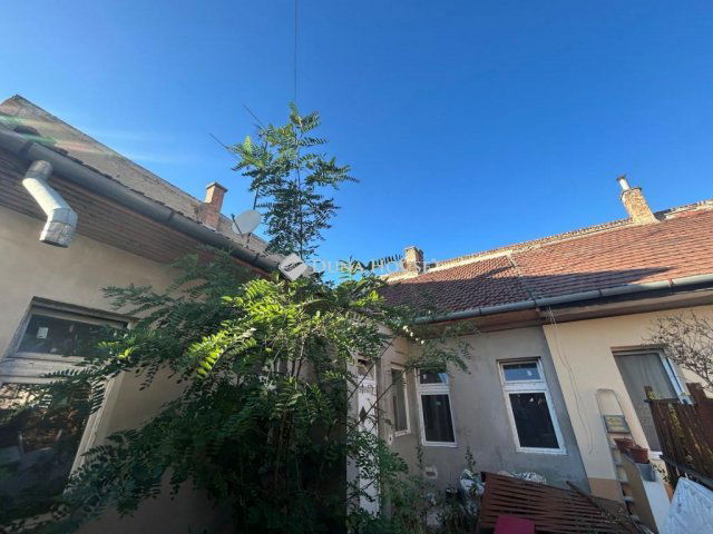 Eladó családi ház, Budapesten, XX. kerületben 32.9 M Ft